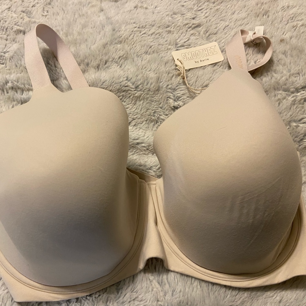 38DD SMOOTHEZ Full Coverage Lightly Lined Bra American eagle